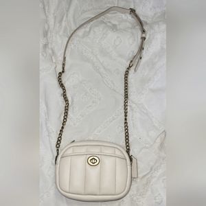 Coach Small Camera Bag with Quilting AUTHENTIC DESIGNER CROSSBODY CAMERA BAG